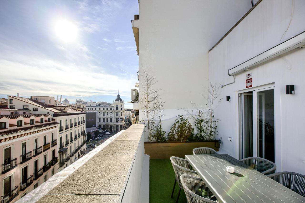 El Cielo: Lujoso Atico En Madrid Centro Apartment Luaran gambar